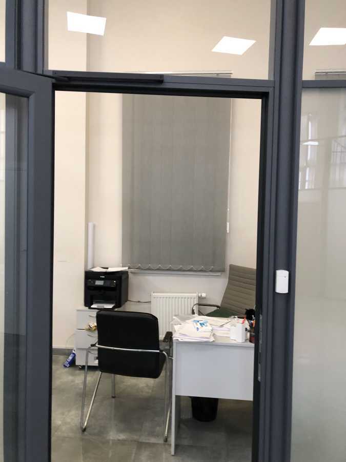 Оренда офісу 200 м², Миколи Бажана просп., 17