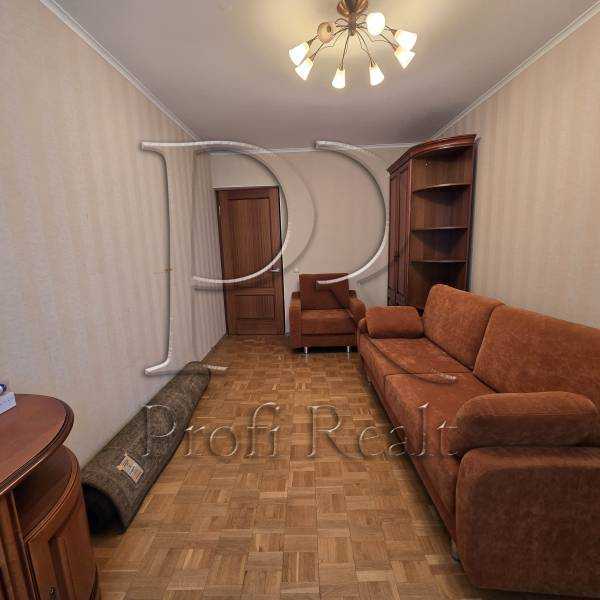 Продажа 3-комнатной квартиры 71 м², Героев Днепра ул., 38Г