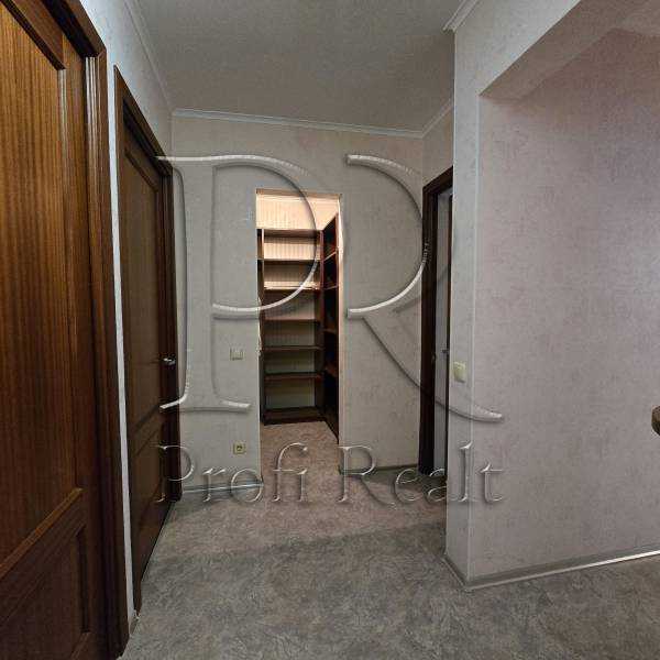 Продажа 3-комнатной квартиры 71 м², Героев Днепра ул., 38Г