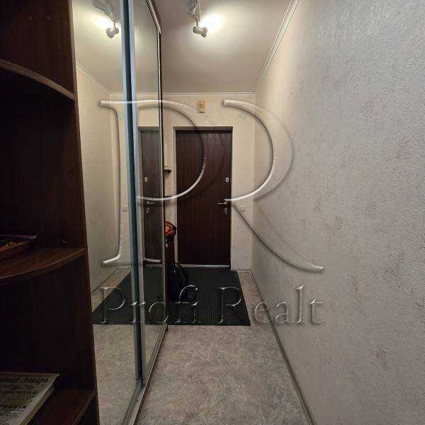 Продажа 3-комнатной квартиры 71 м², Героев Днепра ул., 38Г