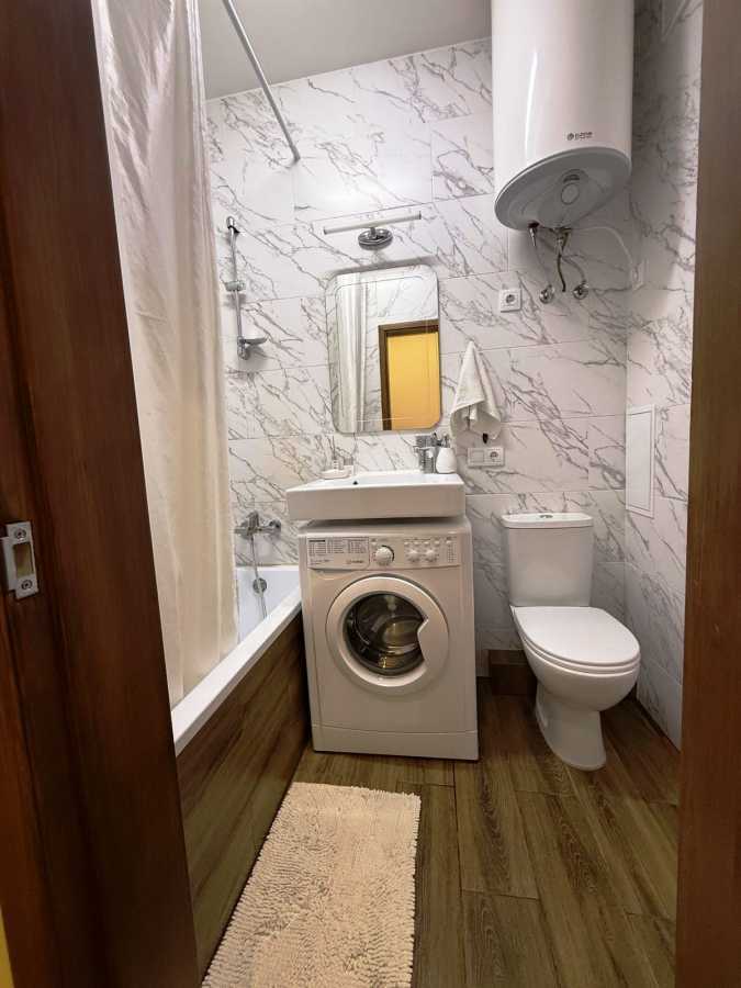Оренда 1-кімнатної квартири 24 м², Першотравнева, 22/27