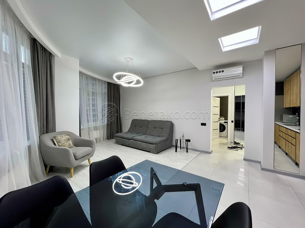 Оренда 2-кімнатної квартири 50 м², Каманіна вул., 16А/5