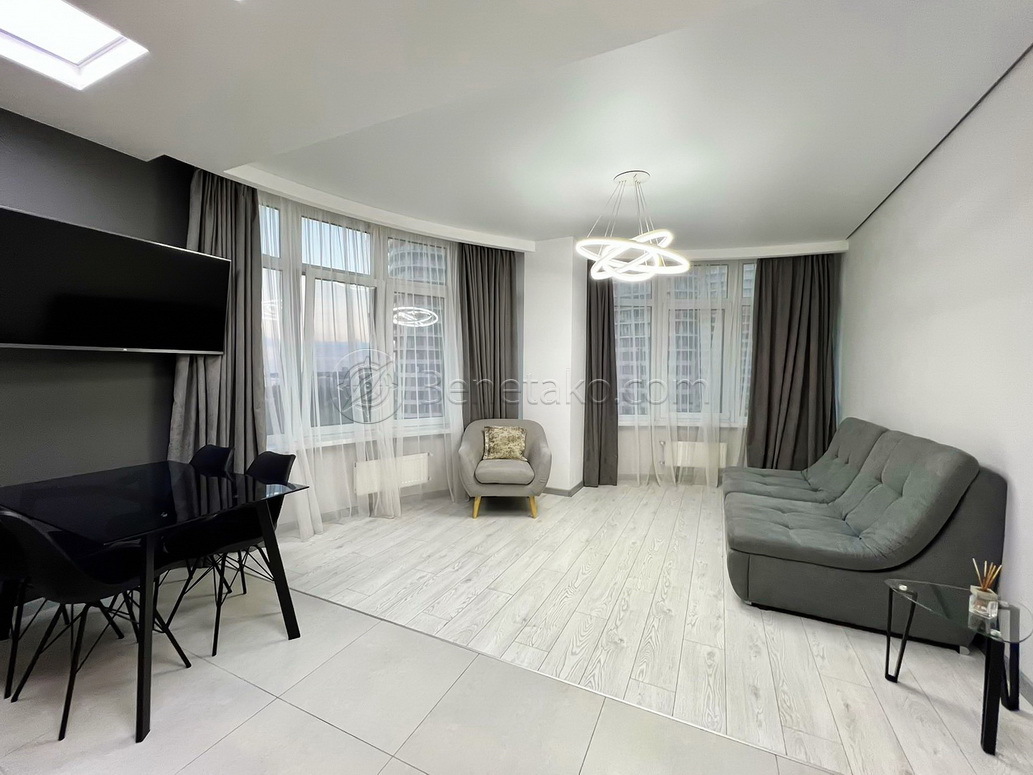 Оренда 2-кімнатної квартири 50 м², Каманіна вул., 16А/5