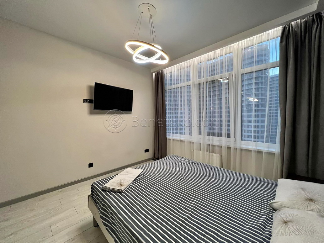 Оренда 2-кімнатної квартири 50 м², Каманіна вул., 16А/5