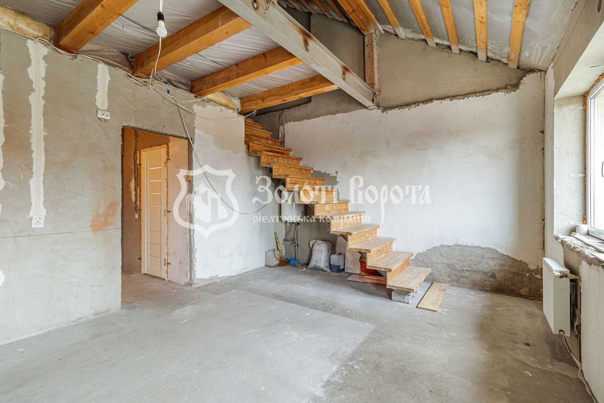 Продаж 3-кімнатної квартири 72.6 м², Машинобудівників вул., 19-21
