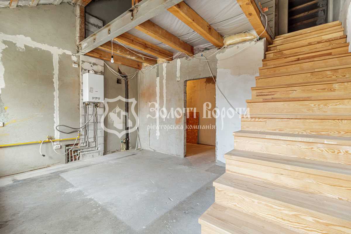 Продаж 3-кімнатної квартири 72.6 м², Машинобудівників вул., 19-21