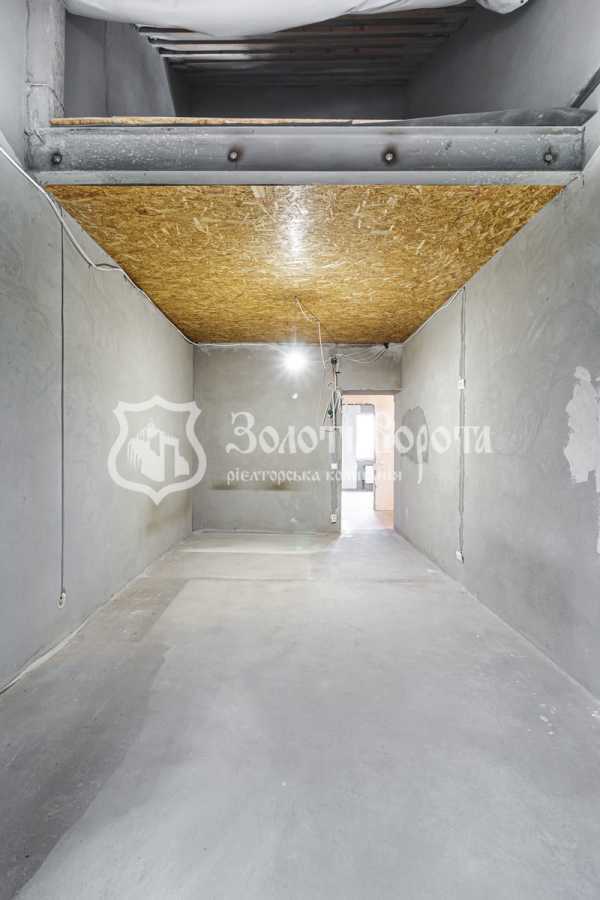 Продаж 3-кімнатної квартири 72.6 м², Машинобудівників вул., 19-21