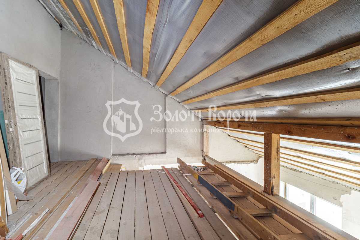 Продаж 3-кімнатної квартири 72.6 м², Машинобудівників вул., 19-21