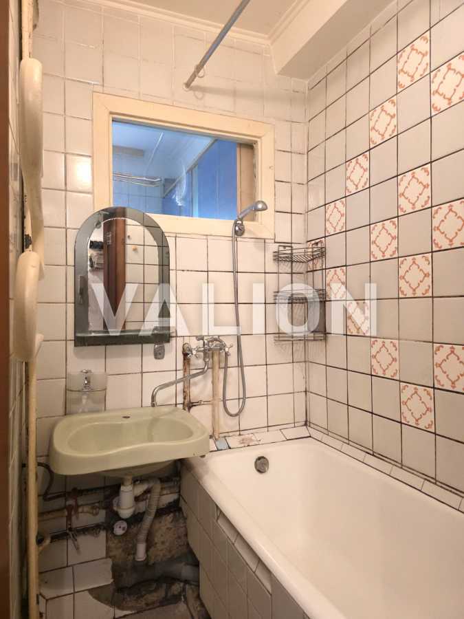 Продаж 2-кімнатної квартири 45.6 м², Литвиненко-Вольгемут вул., 1Б