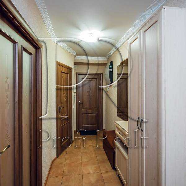 Продаж 2-кімнатної квартири 46 м², Стеценка вул., 5