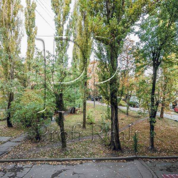 Продаж 2-кімнатної квартири 46 м², Стеценка вул., 5