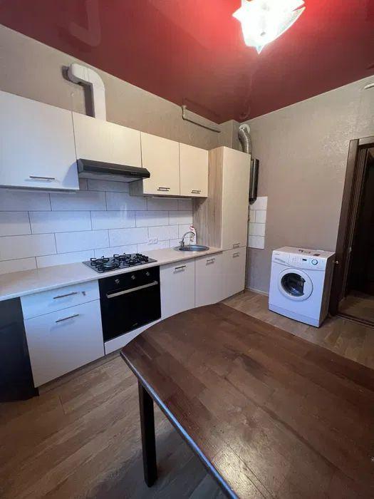 Продажа 2-комнатной квартиры 49 м², Раисы Кириченко ул.