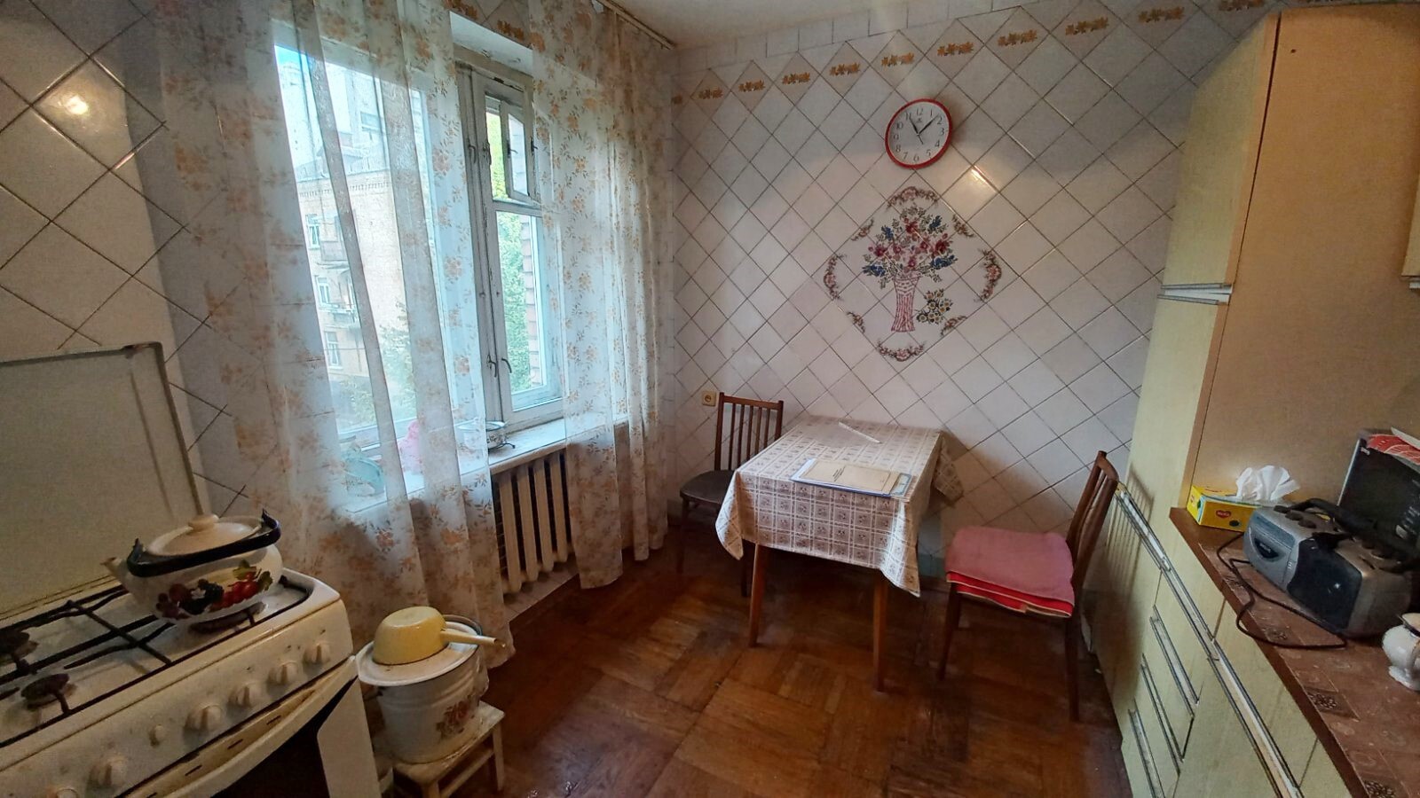 Продаж 2-кімнатної квартири 58 м², Тургенівська вул., 64/68