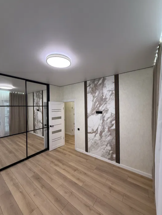 Продажа 1-комнатной квартиры 42 м², Краснова ул.