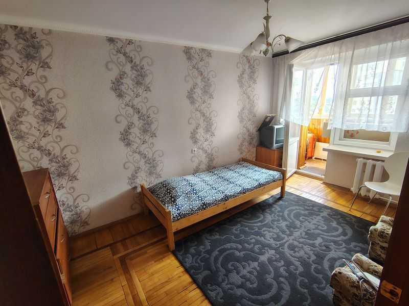 Оренда 2-кімнатної квартири 60 м², Симиренка вул., 25А