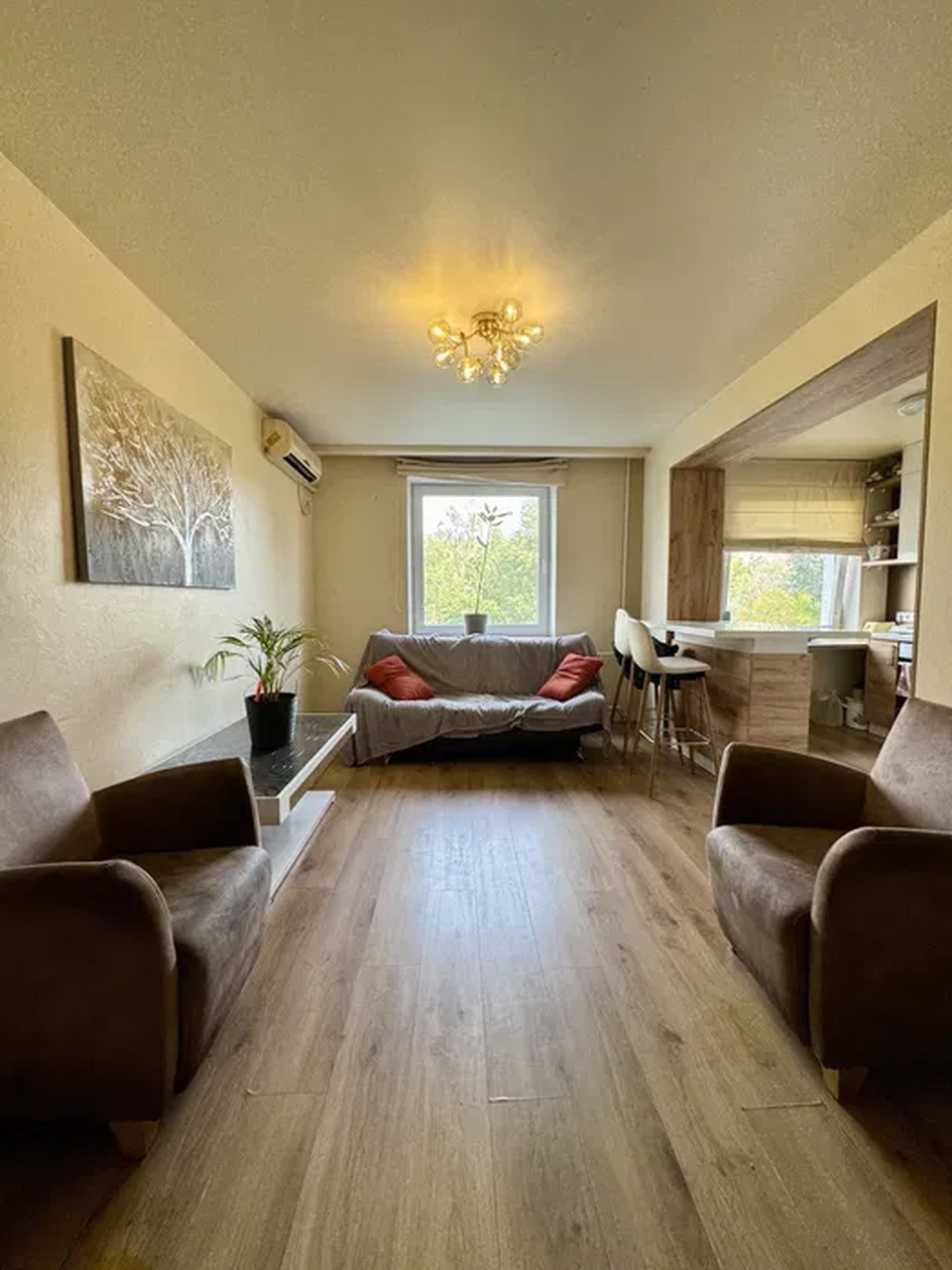 Продажа 3-комнатной квартиры 62 м², Маршала Малиновского ул., 20