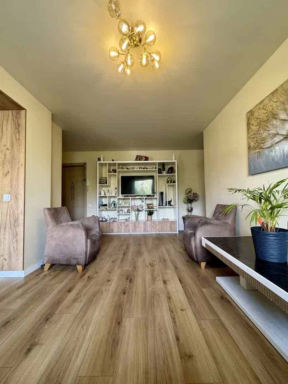 Продажа 3-комнатной квартиры 62 м², Маршала Малиновского ул., 20