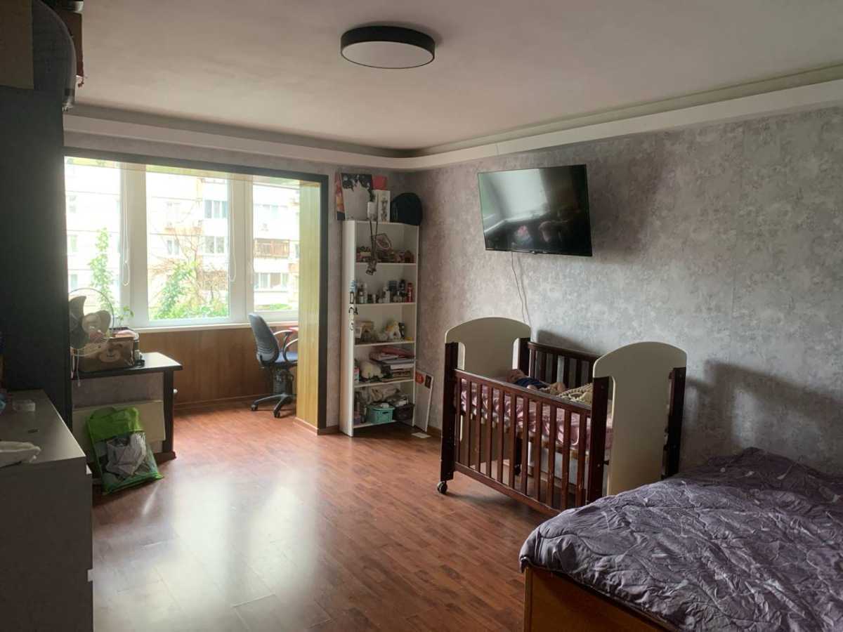 Продаж 3-кімнатної квартири 71 м², Академіка Єфремова вул., 7