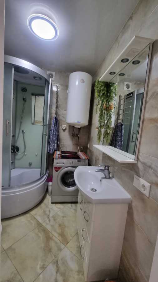 Продаж 1-кімнатної квартири 32 м², Головатого вул., 20