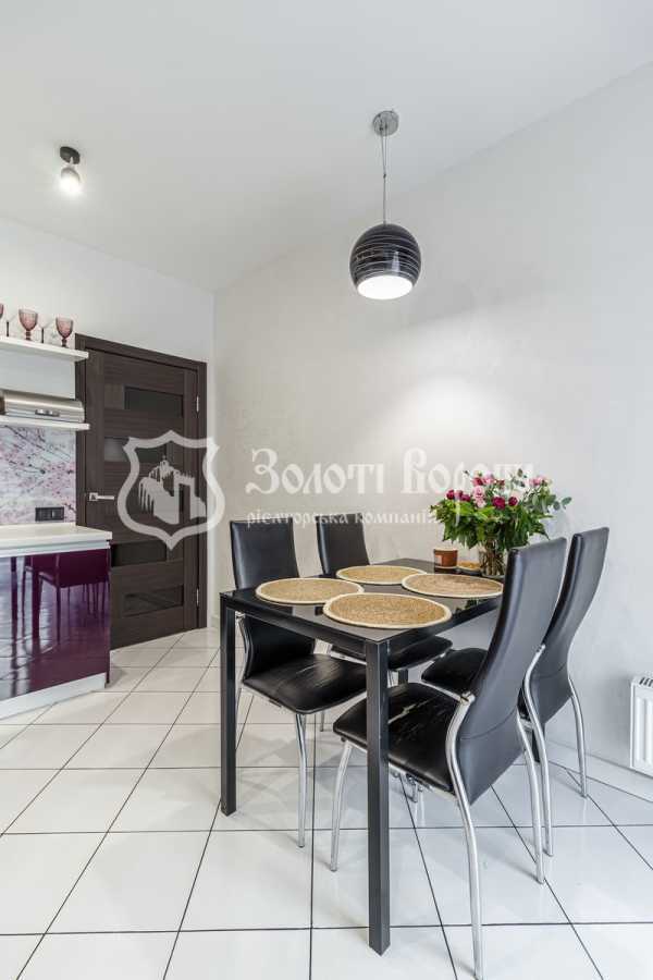 Продаж 2-кімнатної квартири 59 м², Ракетна вул., 24Б