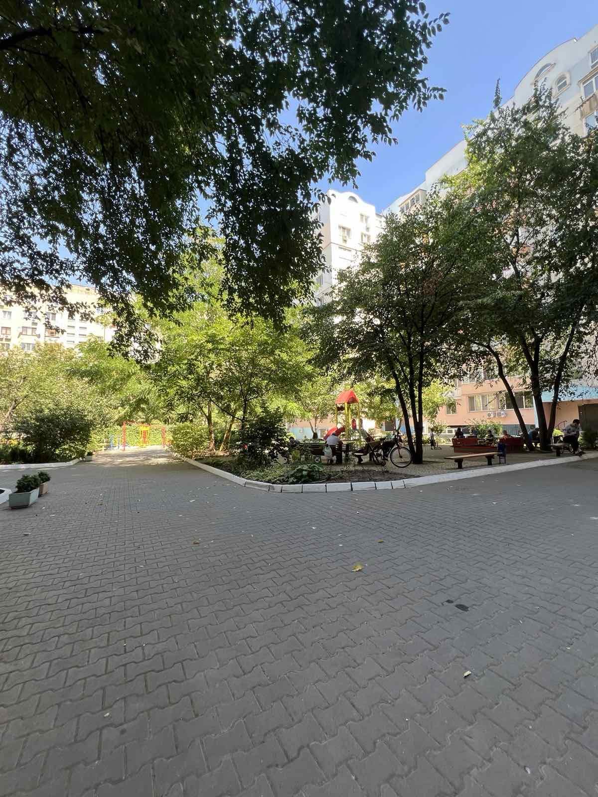 Продажа 1-комнатной квартиры 37 м², Академика Королева ул.