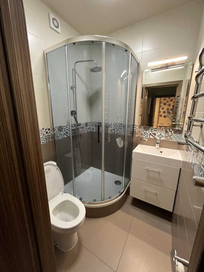 Продаж 3-кімнатної квартири 107 м², Пономарьова вул., 26 К4