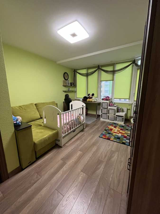 Продаж 3-кімнатної квартири 107 м², Пономарьова вул., 26 К4
