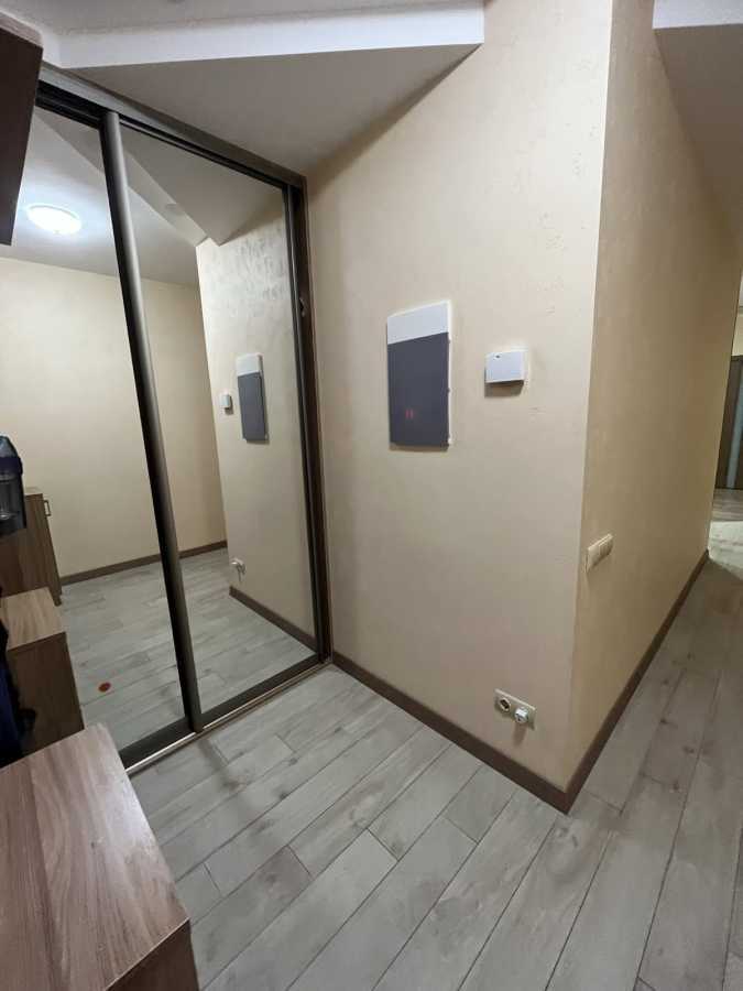 Продаж 3-кімнатної квартири 107 м², Пономарьова вул., 26 К4