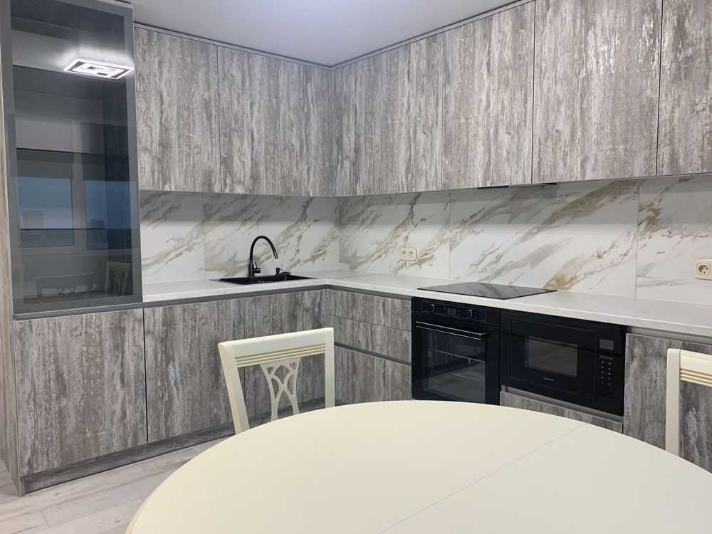 Оренда 2-кімнатної квартири 80 м², Михайла Максимовича вул., 32Б