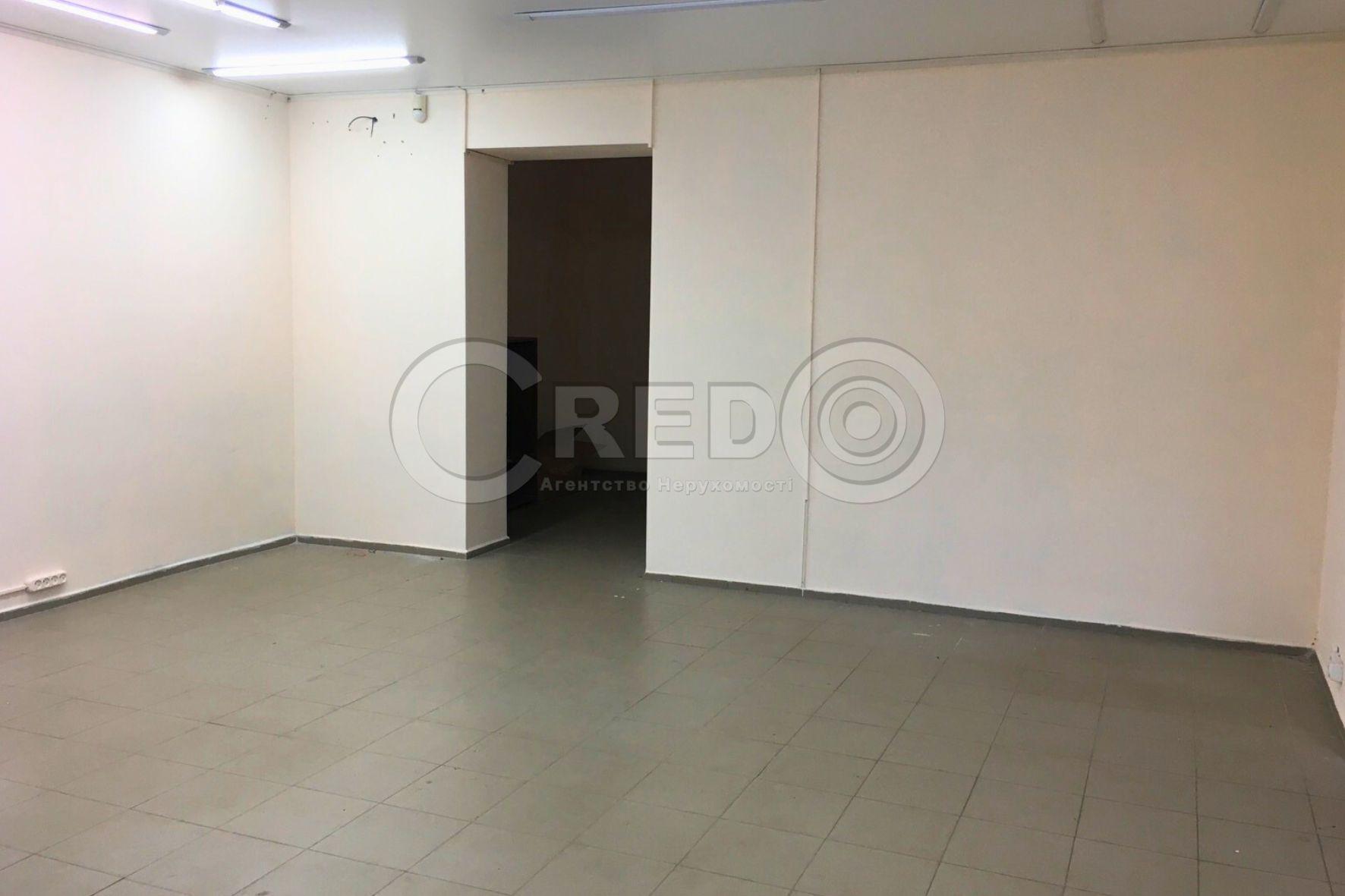 Продажа магазина 54.3 м², Металургів