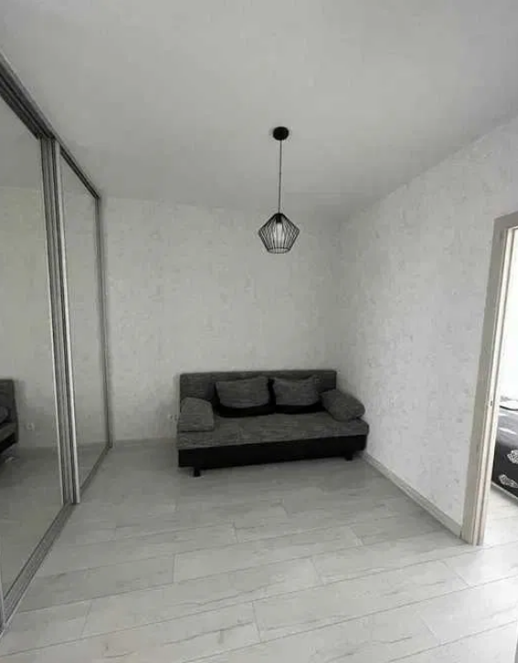 Продажа 1-комнатной квартиры 41 м², Бугаевская ул.