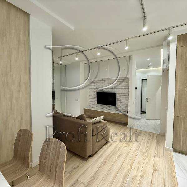 Продажа 1-комнатной квартиры 42 м², Владимира Антоновича ул., 74