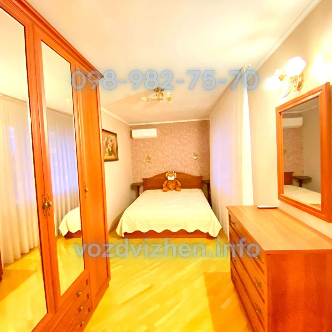 Продаж 2-кімнатної квартири 65 м², Маршала Тимошенка вул., 2/4