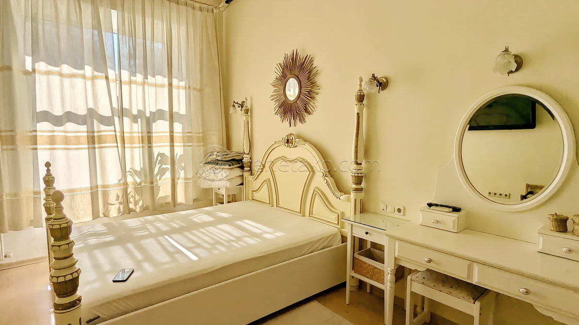 Оренда 3-кімнатної квартири 85 м², Некрасова пров., 4