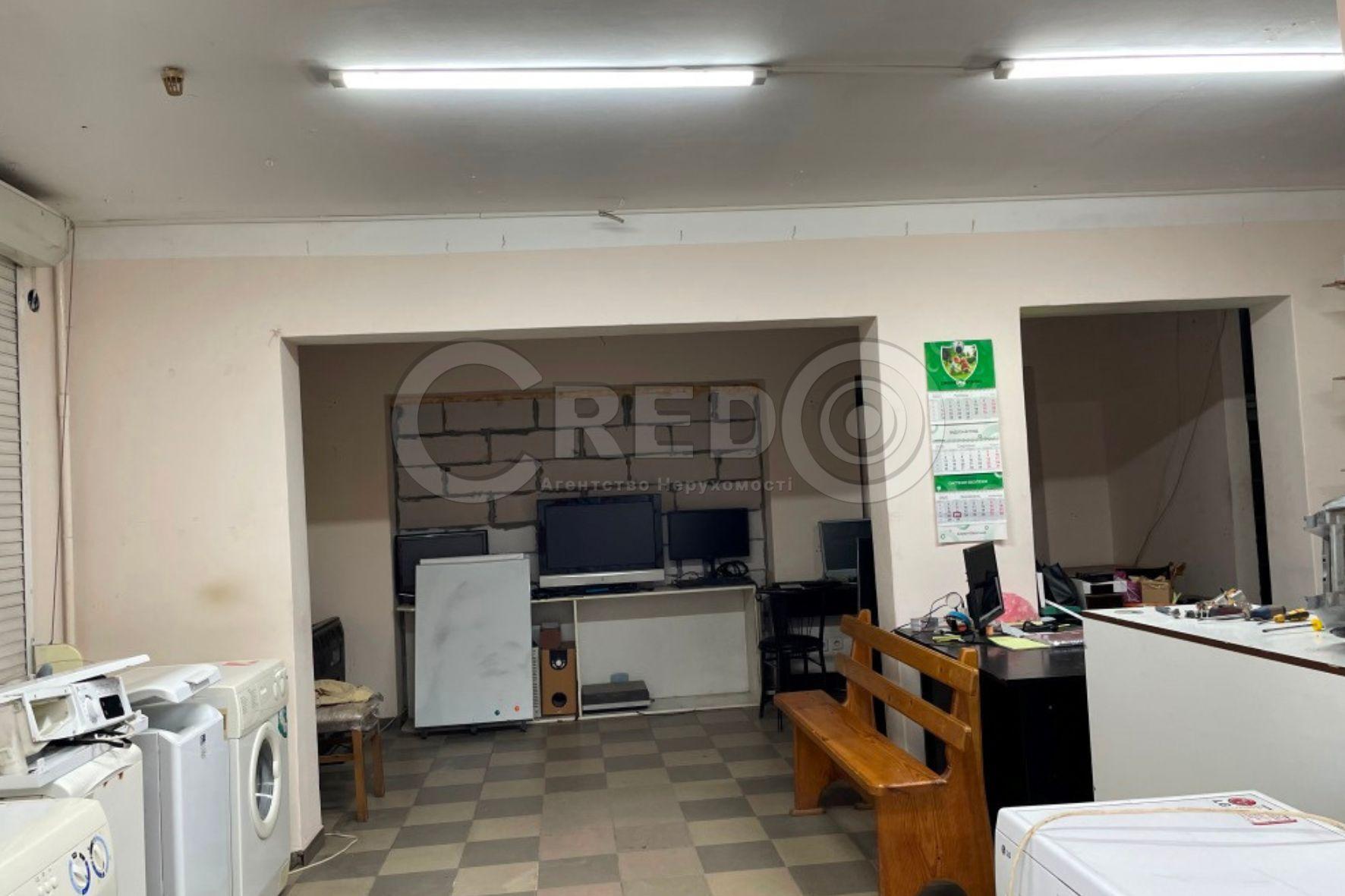 Аренда торгового помещения 100 м², Эдуарда Фукса ул.