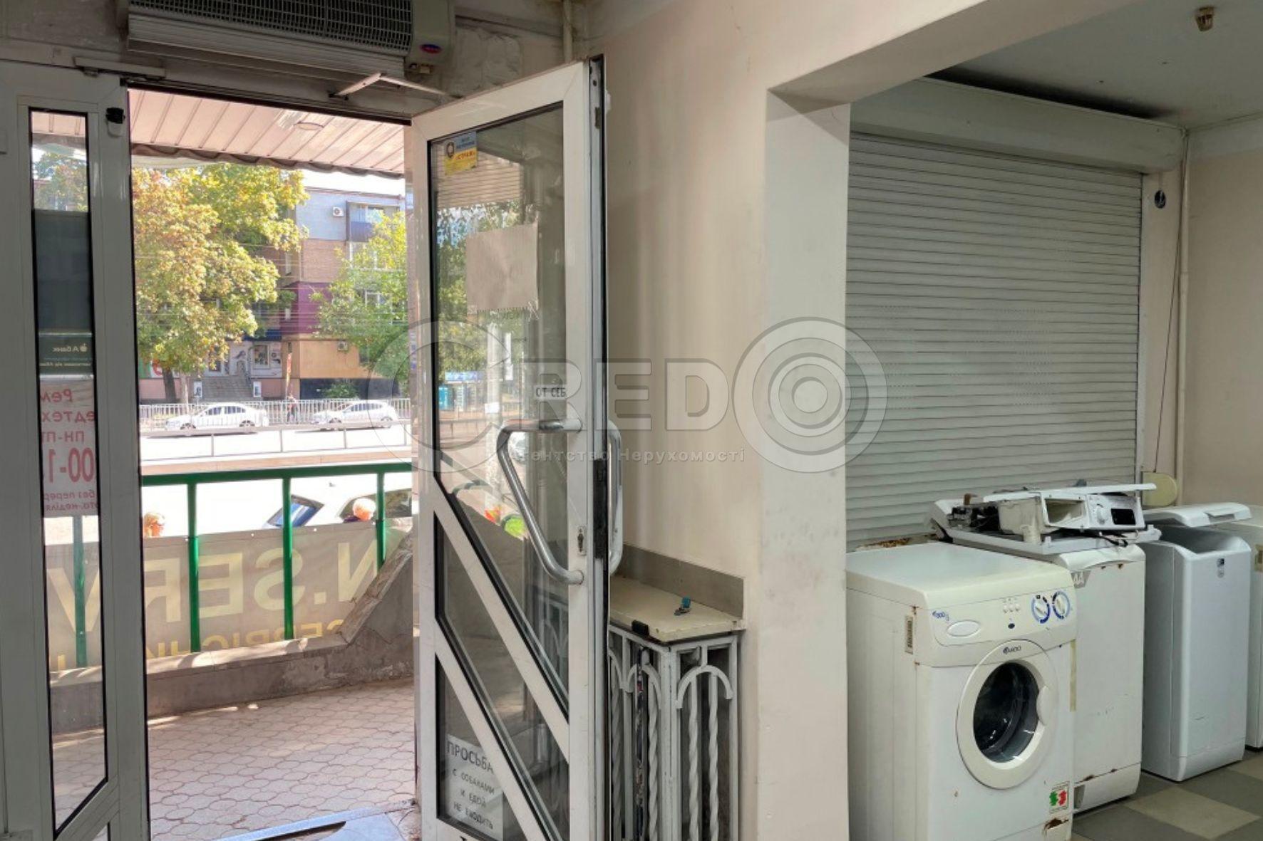 Аренда торгового помещения 100 м², Эдуарда Фукса ул.