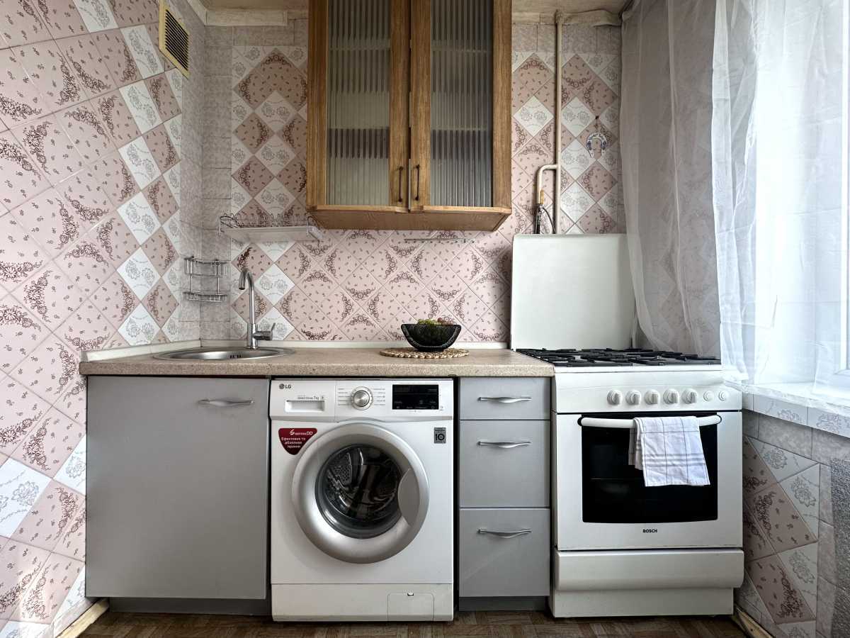 Продаж 2-кімнатної квартири 45 м², Березняківська вул., 38