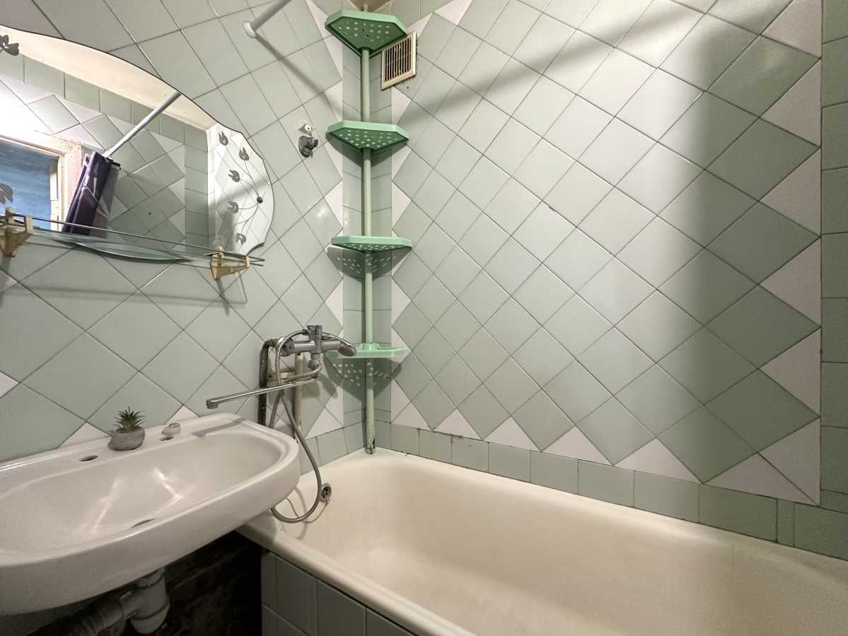 Продаж 2-кімнатної квартири 45 м², Березняківська вул., 38