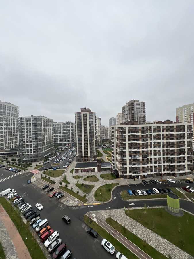 Продаж 2-кімнатної квартири 70 м², Олександра Олеся вул., 5