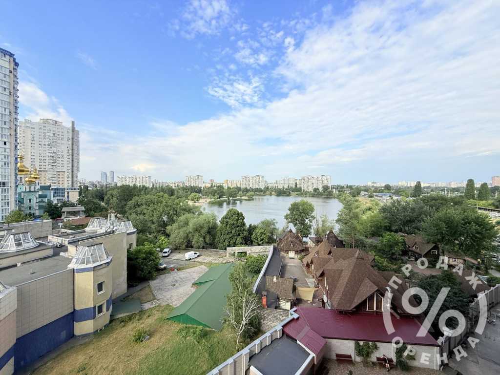 Продаж 3-кімнатної квартири 106 м², Юрія Шумського вул., 5