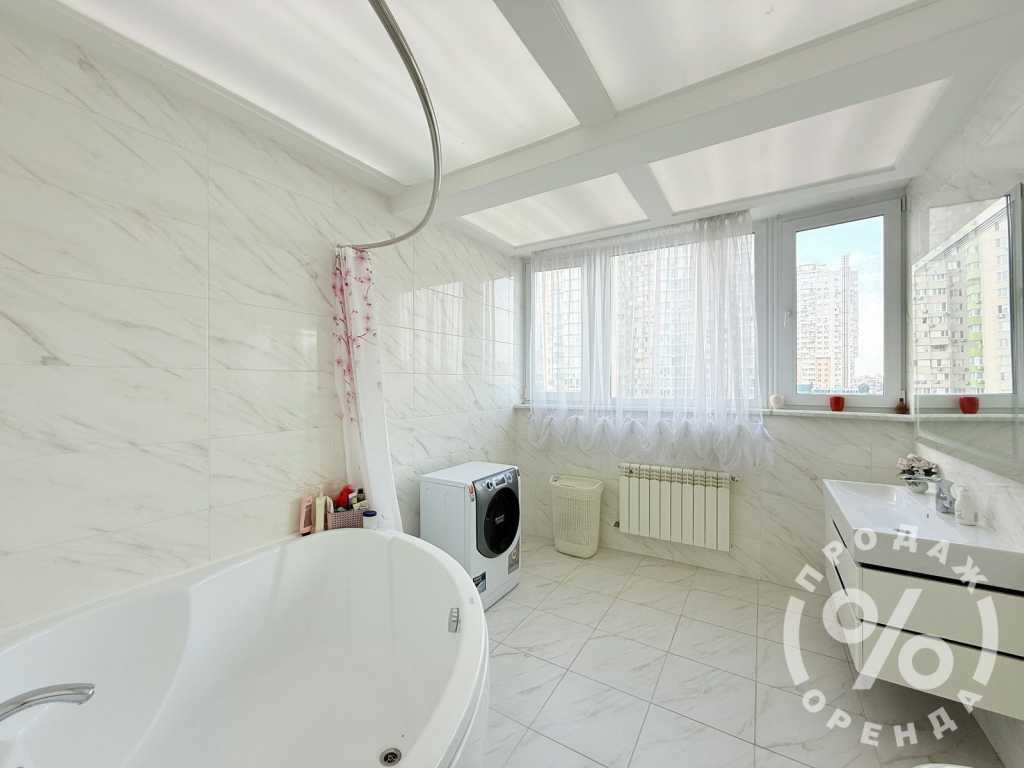 Продаж 3-кімнатної квартири 106 м², Юрія Шумського вул., 5