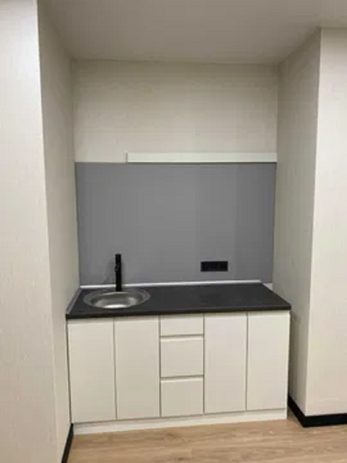 Аренда офиса 41 м², Кирилловская ул., 37А