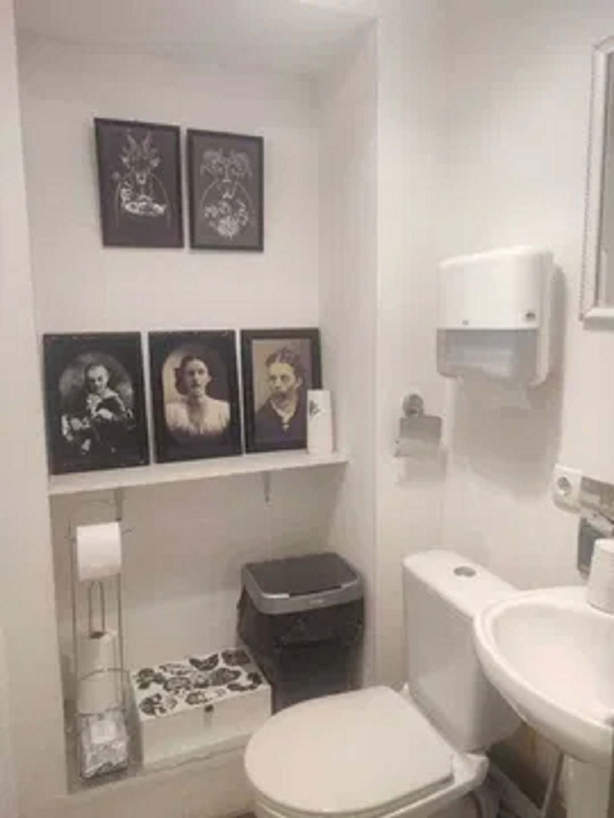 Оренда офісу 110 м², Костянтинівська вул., 21