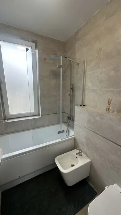 Оренда квадрексу 78 м², Патріотів вул.