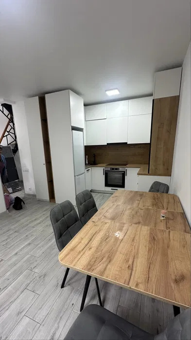 Оренда квадрексу 78 м², Патріотів вул.