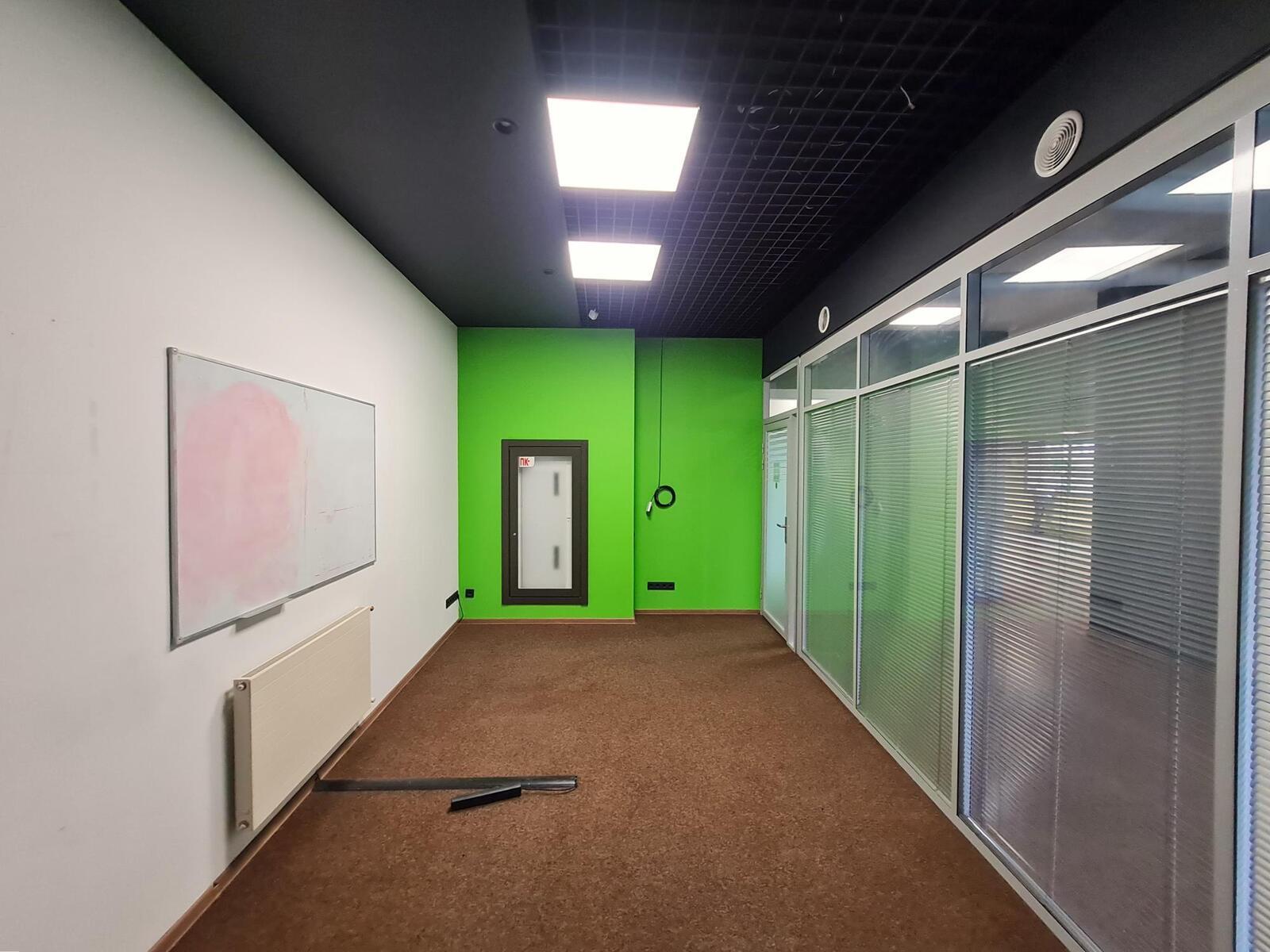 Аренда офиса 220 м², Кирилловская ул.