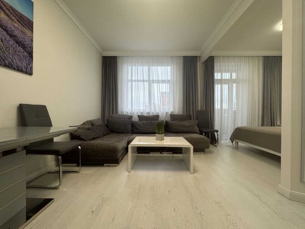 Продаж 1-кімнатної квартири 42.8 м², Василя Тютюнника вул., 51/1А