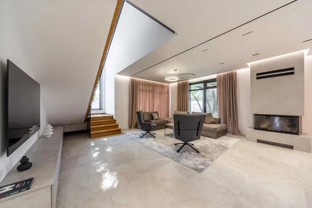 Аренда дома 300 м²