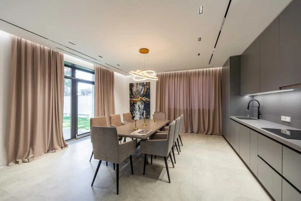 Аренда дома 300 м²