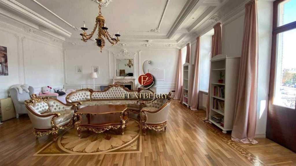 Продаж 4-кімнатної квартири 236 м², Володимирська вул., 20/1А